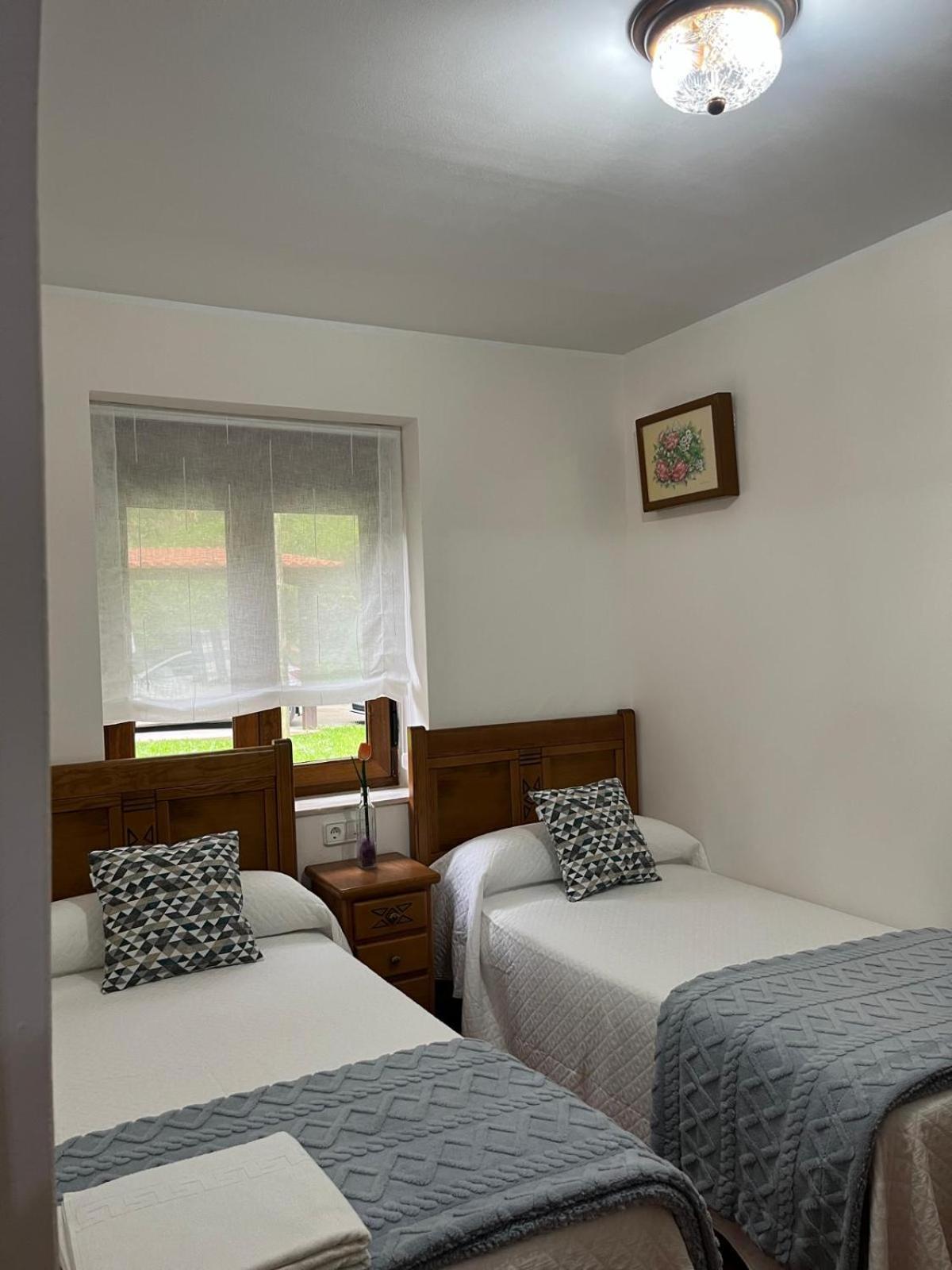 Apartamentos Rurales Los Villares 科伦加 外观 照片